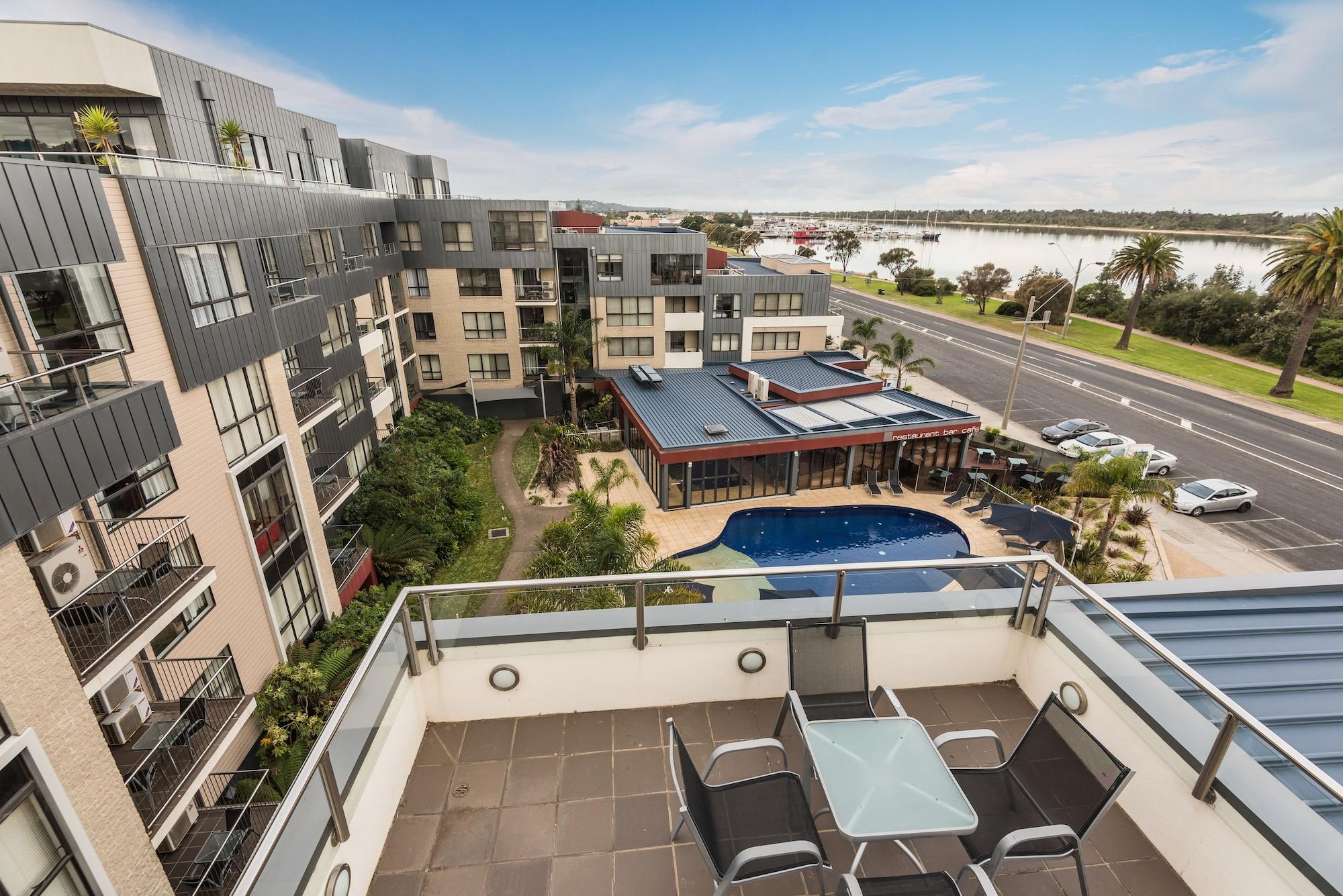 The Esplanade Resort And Spa Lakes Entrance Bagian luar foto