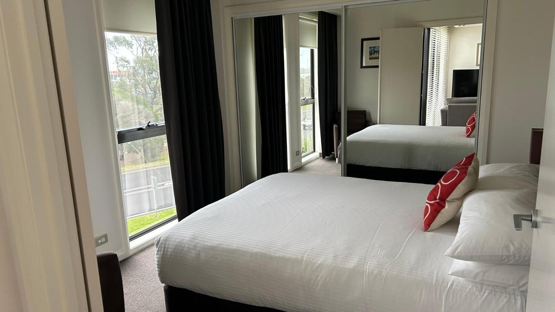 The Esplanade Resort And Spa Lakes Entrance Bagian luar foto