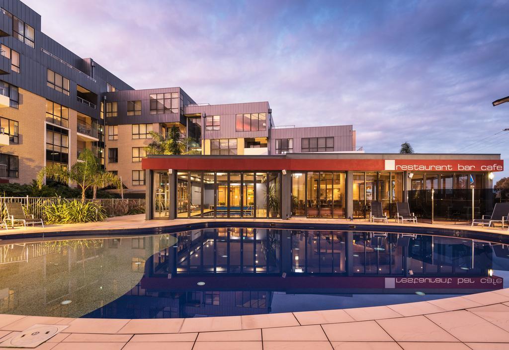 The Esplanade Resort And Spa Lakes Entrance Bagian luar foto