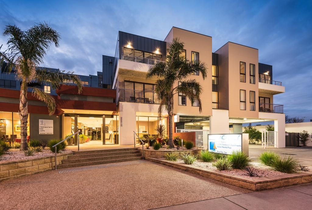 The Esplanade Resort And Spa Lakes Entrance Bagian luar foto